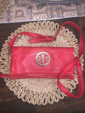 Tory Burch Red Foldover Leather Crossbody Bag Project bag Fair condition